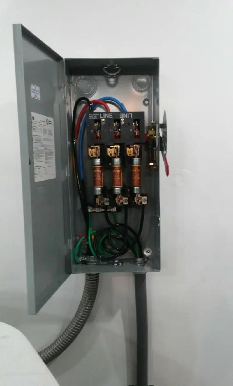 Three-phase disconnect switch installed for Electrical Wiring & Rewiring in Keyser